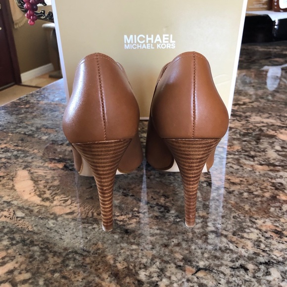 MICHAEL Michael Kors, Genuine Leather Booties - Picture 3 of 8